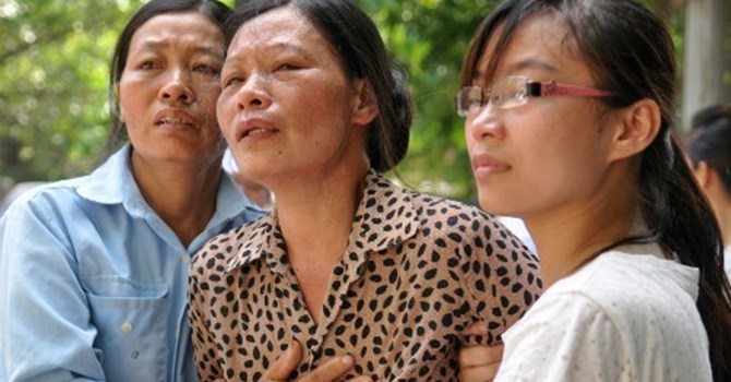 Xót xa những hình ảnh cuối của các nạn nhân máy bay rơi