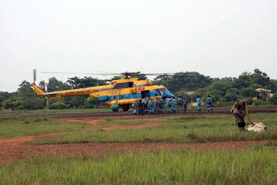 Xót xa những hình ảnh cuối của các nạn nhân máy bay rơi