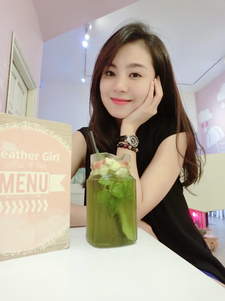 “Cô gái thời tiết” xinh đẹp sở hữu chuỗi cửa hàng đắt khách