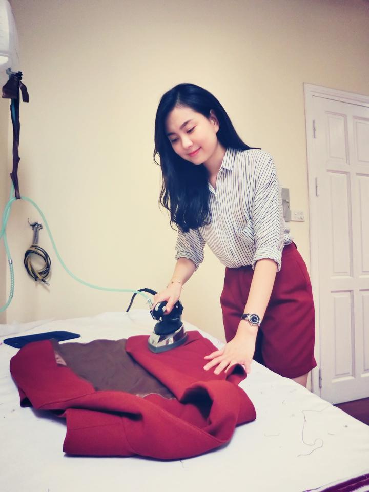 “Cô gái thời tiết” xinh đẹp sở hữu chuỗi cửa hàng đắt khách