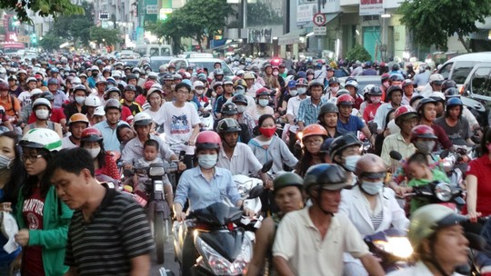 Miệng cống phát nổ, nhiều người tháo chạy