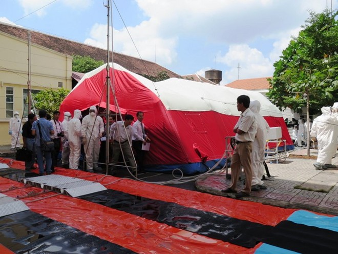 Bên trong nhà cách ly “bệnh nhân Ebola” ở Sài Gòn Bên trong nhà cách ly “bệnh nhân Ebola” ở Sài Gòn