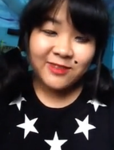 Choáng váng với thiếu nữ 10X tung clip dạy trang điểm 