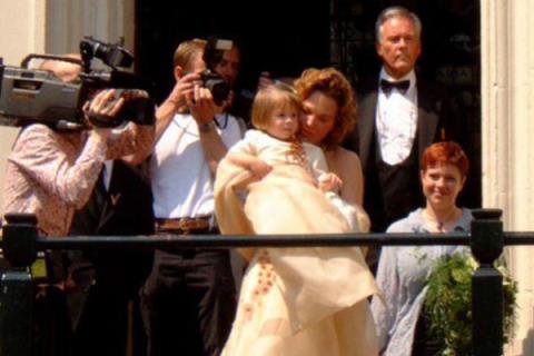 Những cuộc hôn thú kỳ quặc nhất quả đất