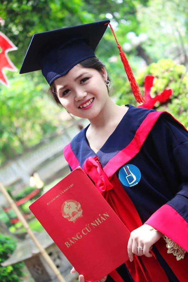 Hot girl “bán thịt lợn” được mời làm đại sứ game Hot girl “bán thịt lợn” được mời làm đại sứ game