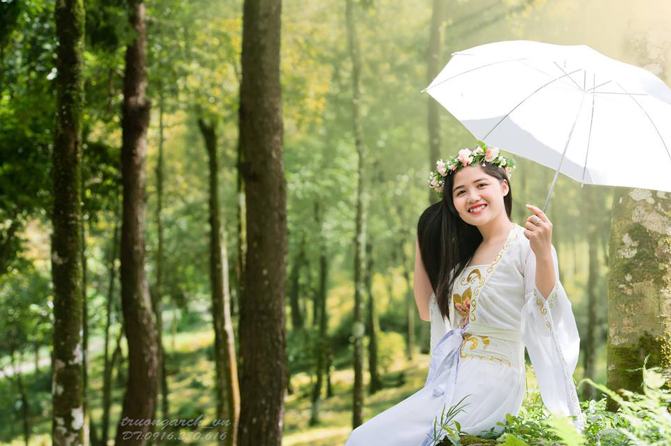 Hot girl “bán thịt lợn” được mời làm đại sứ game Hot girl “bán thịt lợn” được mời làm đại sứ game