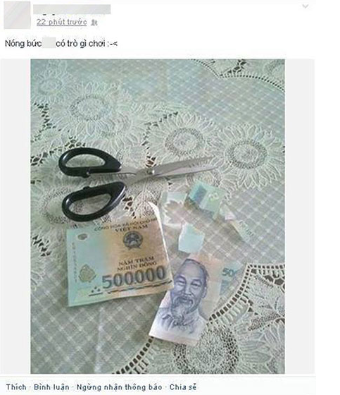 Thanh niên dùng kéo cắt 500 ngàn vì không có gì để chơi