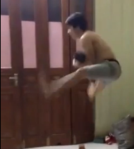 Cười vỡ bụng với cách ru con của ông bố trẻ Cười vỡ bụng với cách ru con của ông bố trẻ