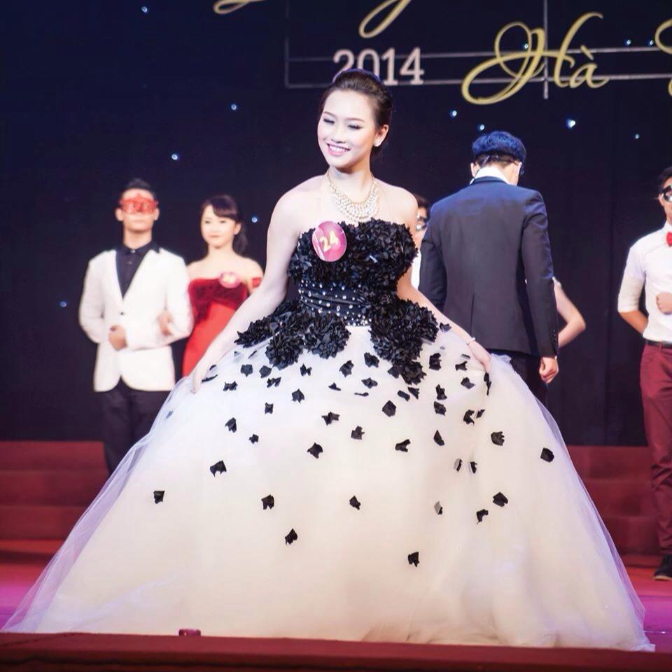 Ngọc Ly Miss bình chọn Duyên dáng Hà Thành xinh đẹp và tài năng