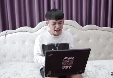 Phở đặc biệt ra clip: Sự khác biệt giữa fan bóng đá và fan Kpop 