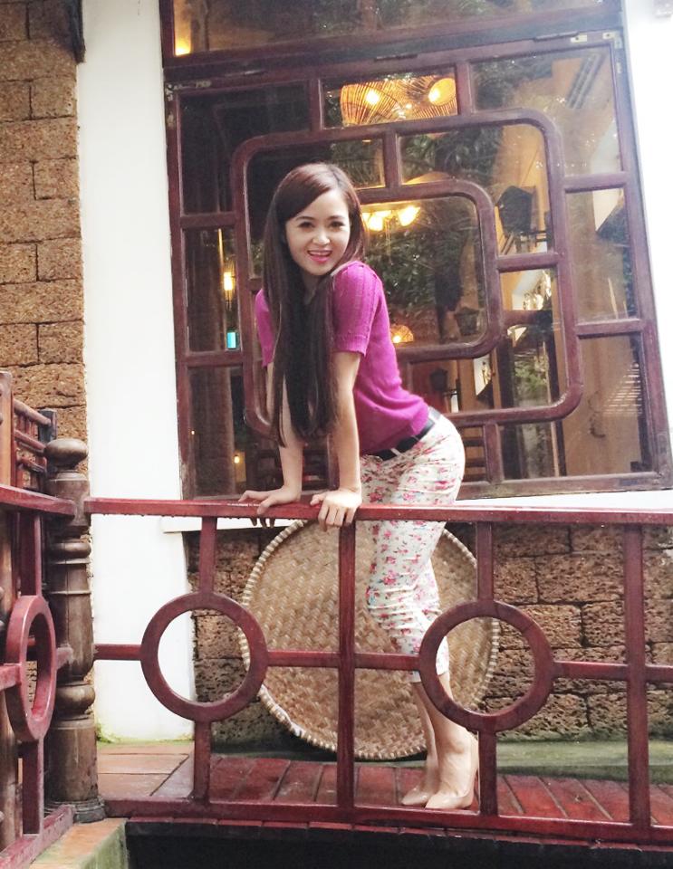 Cận cảnh nữ phóng viên xinh đẹp của đài Hà Nội