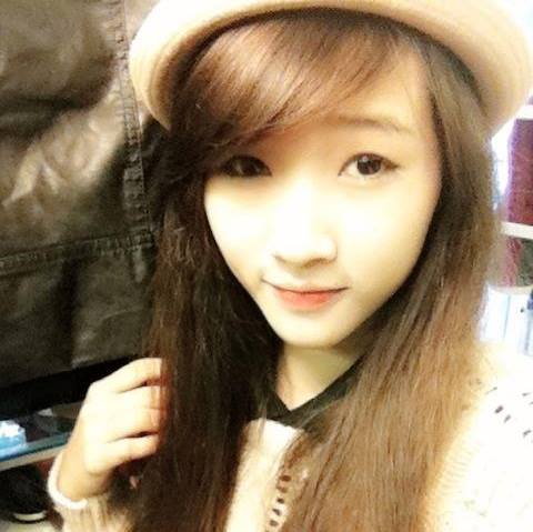 Sự thật về bức ảnh hot girl bán bánh tráng trộn Hà Nội 