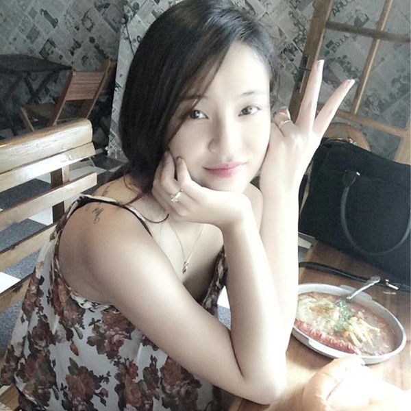 Nhan sắc cô gái xinh như hoa được cho là bạn gái Công Phượng