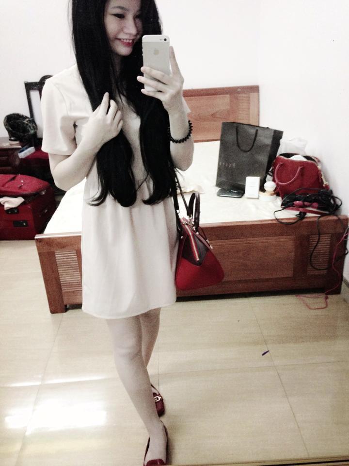 Cận cảnh nhan sắc của 9X gây sốc khi ăn kem tắm trắng