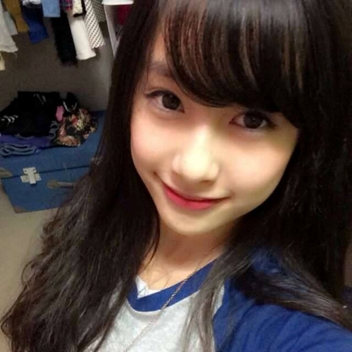 Nhan sắc ngọt ngào của nữ sinh Đà Lạt bị chụp lén