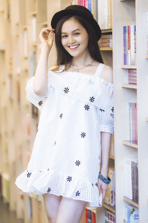 Nhan sắc hot girl Hye Trần giảm 10kg đăng quang Miss Ngôi Sao