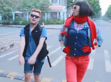 Những bản “Anh không đòi quà” xuất hiện đầu tiên sôi sục dân mạng Những bản “Anh không đòi quà” xuất hiện đầu tiên sôi sục dân mạng