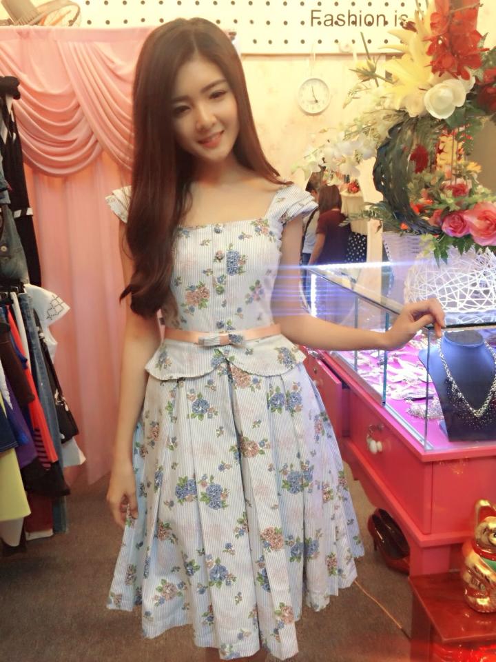 “Búp bê Việt” Lily Luta được cho giống người chuyển giới Thái Lan