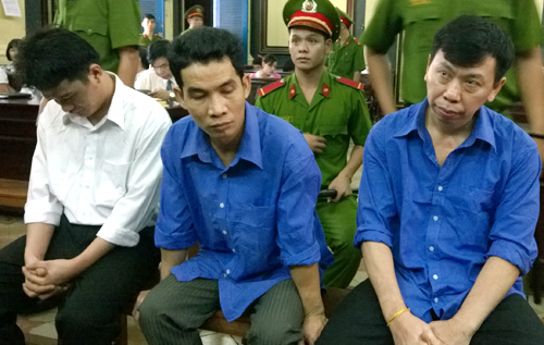 Chủ massage kích dục Tân Hoàng Phát phủ nhận “cầm tù” tiếp viên