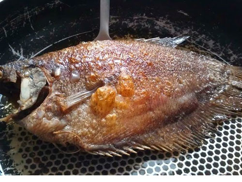 Cả xứ Việt Nam mình không ở đâu có bán thứ này… Cả xứ Việt Nam mình không ở đâu có bán thứ này…