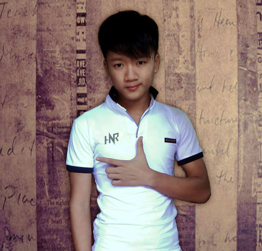 Hot boy đất mỏ chuyên hát nhạc chế hit cho sinh viên Bách Khoa