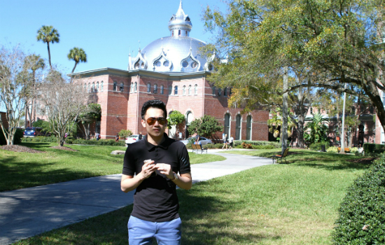 Dương Triệu Vũ về Mỹ thăm trường xưa