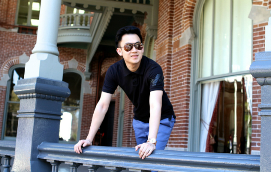 Dương Triệu Vũ về Mỹ thăm trường xưa Dương Triệu Vũ về Mỹ thăm trường xưa