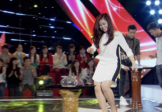 Dương Hoàng Yến: 