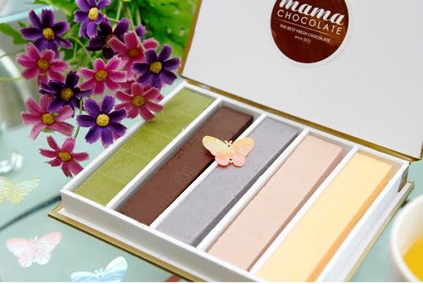 Valentine trắng giới trẻ nô nức đi mua Chocola tươi