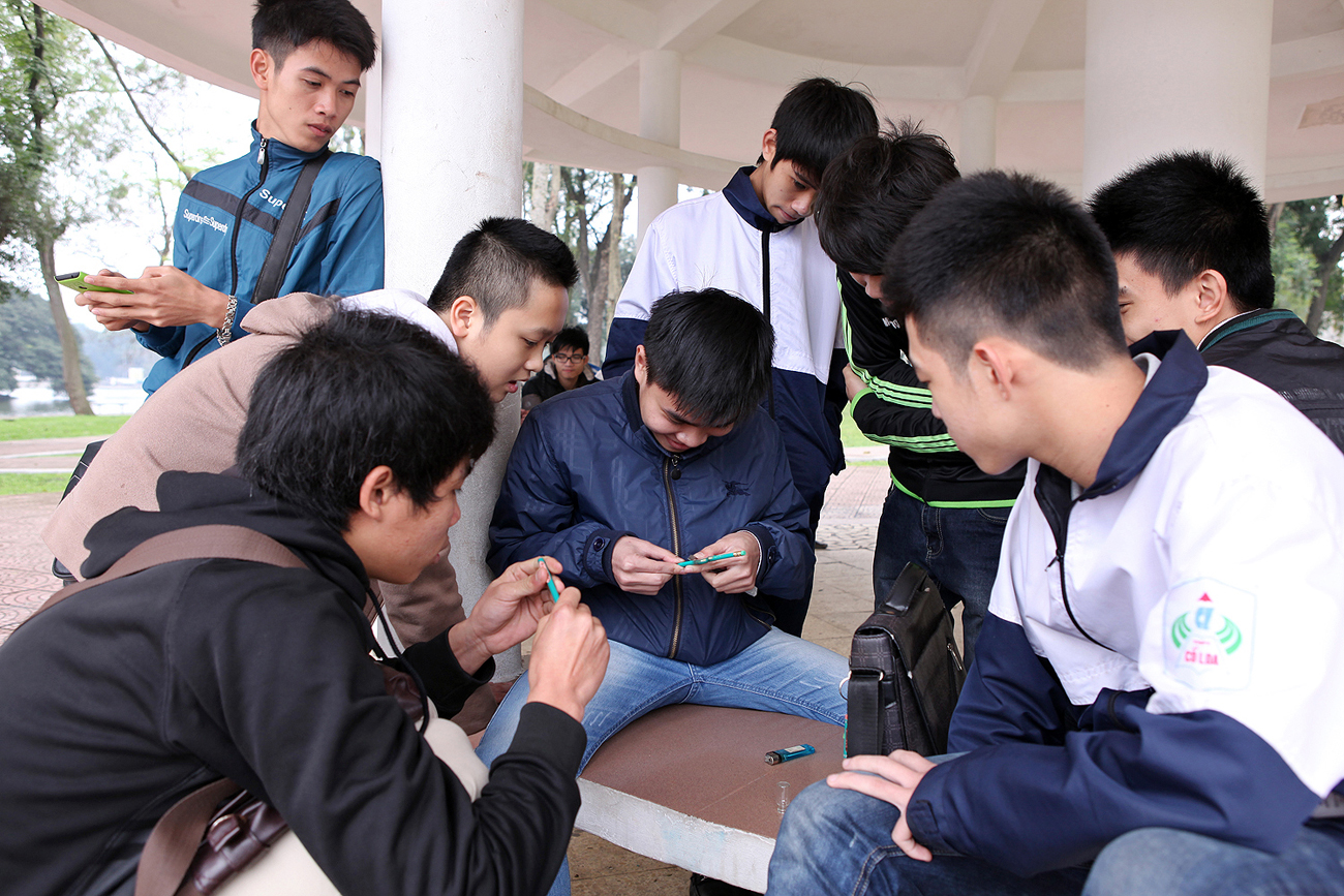 Tỉ mẫn khắc bút chì nghệ thuật