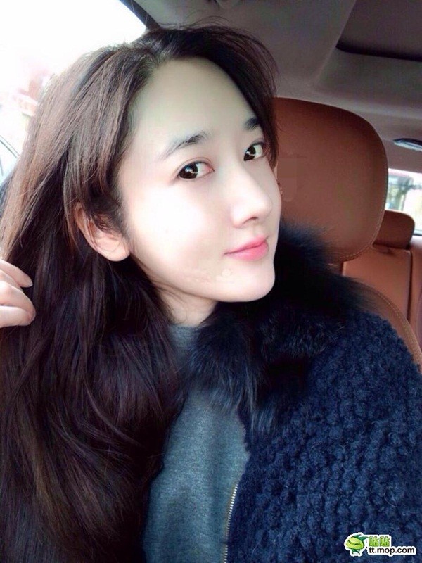 Hoa khôi Học viện Múa Bắc Kinh nóng bỏng trong chùm ảnh mới