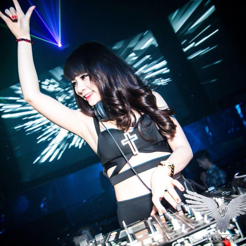 Sốt: Xuất hiện Mai Thỏ mới xinh đẹp và sexy hơn đàn chị