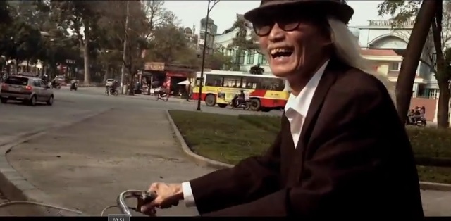 Clip: Giới trẻ Hà Nội sôi động cùng điệu nhảy Happy