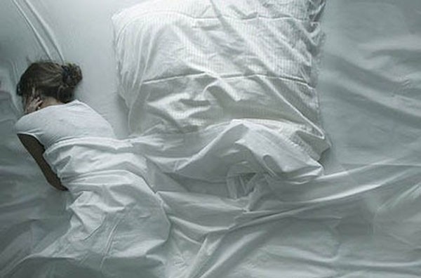 Cô đã làm gì trên giường mà chồng tôi mê mẩn vậy?