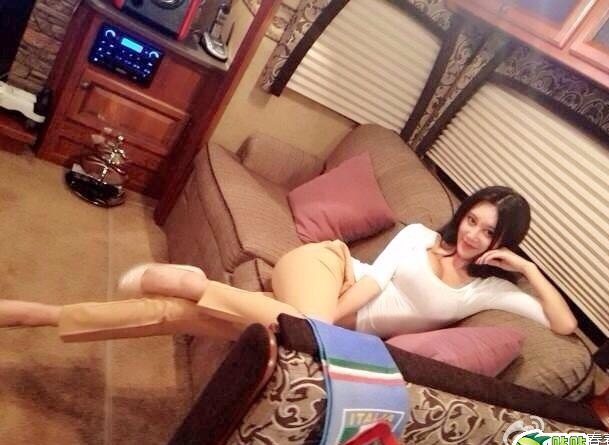 Cô nàng hot girl xinh hơn cả diễn viên nổi tiểng  Phạm Băng Băng