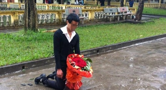 Những kiểu quỳ của con trai mang tên “nỗi nhục”