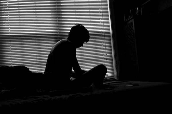 Cờ bạc, bị vợ bỏ 3 lần uống thuốc chuột tự tử nhưng chết