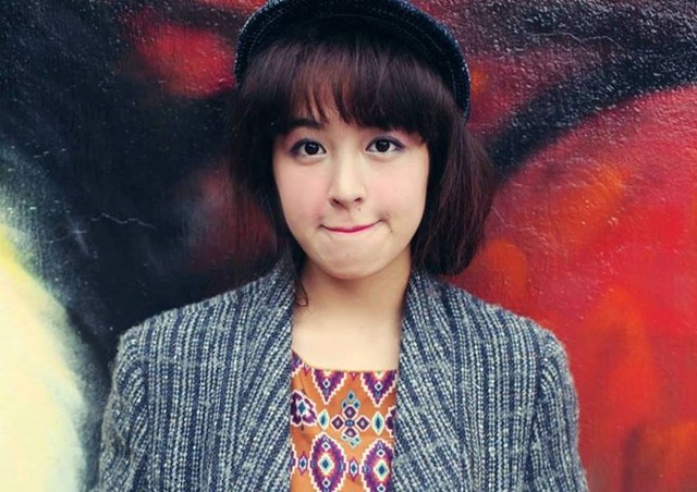 Gái xinh cover ca khúc “Ừ thì” khiến dân mạng ngẩn ngơ Gái xinh cover ca khúc “Ừ thì” khiến dân mạng ngẩn ngơ