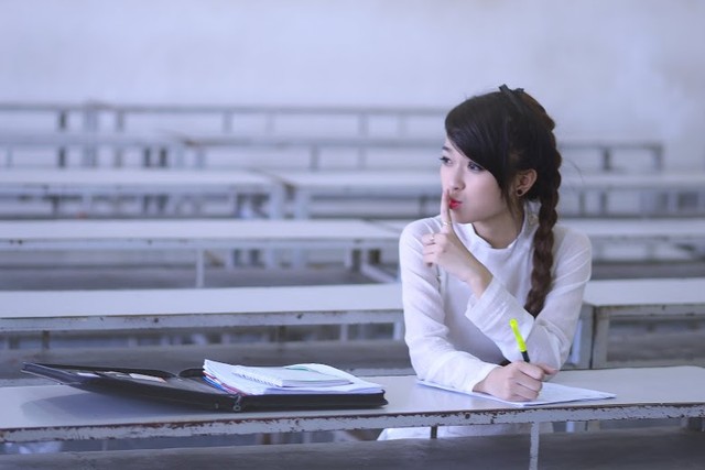 Nữ sinh và những khoảnh khắc chia tay tuổi học trò đáng yêu