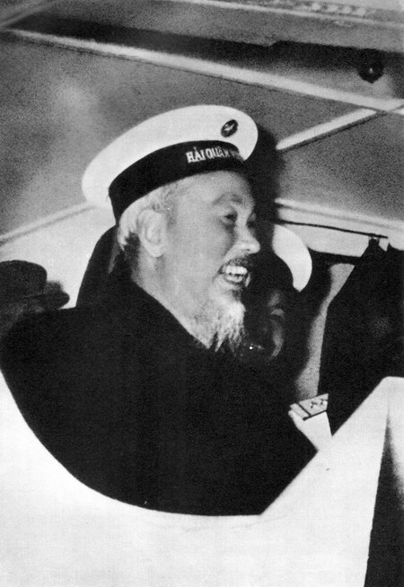 Những hình ảnh đẹp nhất về Bác Hồ kính yêu