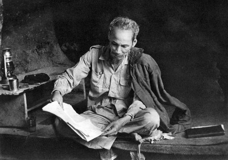 Những hình ảnh đẹp nhất về Bác Hồ kính yêu