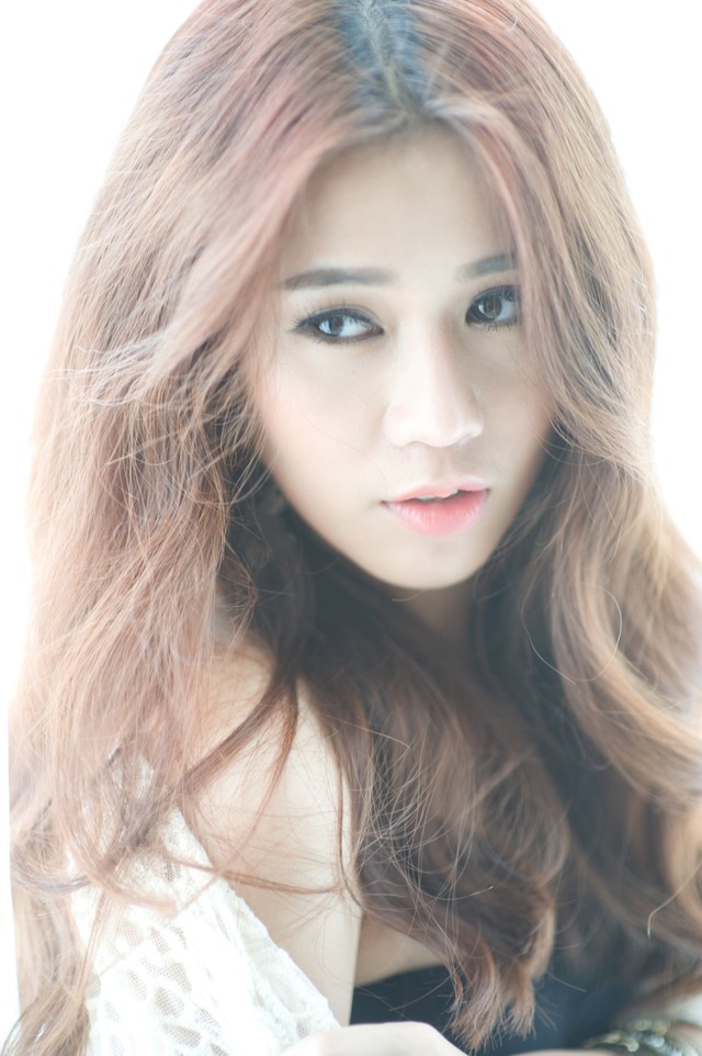 Ngọc Thảo lột xác hoàn toàn với hình ảnh gợi cảm 