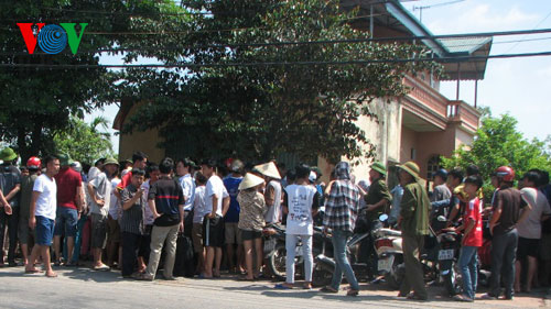 Phát hiện vợ chồng chủ tiệm cầm đồ chết tại nhà riêng Phát hiện vợ chồng chủ tiệm cầm đồ chết tại nhà riêng