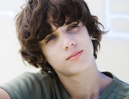 Hoảng hồn con trai 16 chửi thề, nhắn tin 