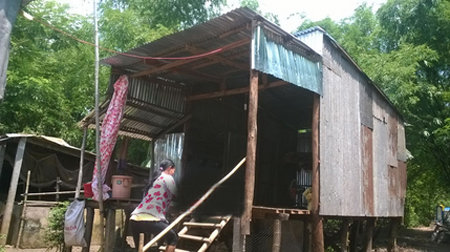 Đau khổ vì sinh con có hai bộ phận sinh dục