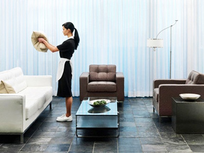 Vợ vất vả ngược xuôi để chồng cặp ô sin