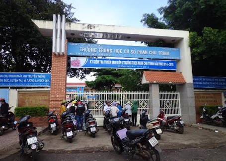 Hy hữu: 5 học sinh từ đỗ thành trượt do sự cố mất điện