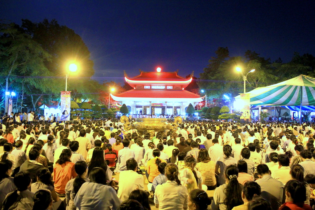 Sự khác nhau giữa lễ cúng cô hồn và lễ Vu lan