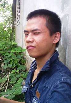 Bé gái trèo tường dâng 'cái ngàn vàng' cho bạn trai