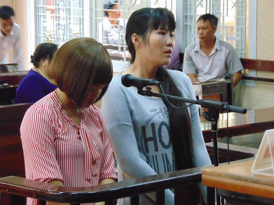 Xăm hình rết lên mặt thiếu nữ, hai bị cáo lãnh 4 năm 6 tháng tù